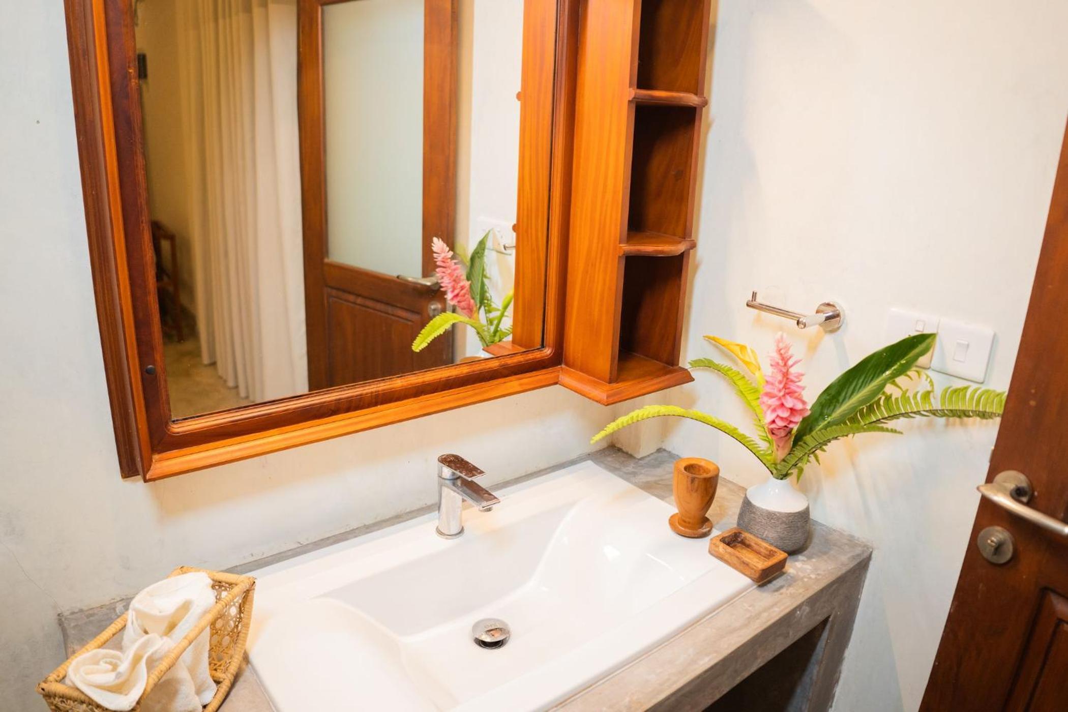 New Mangosteen Garden Villa view 5