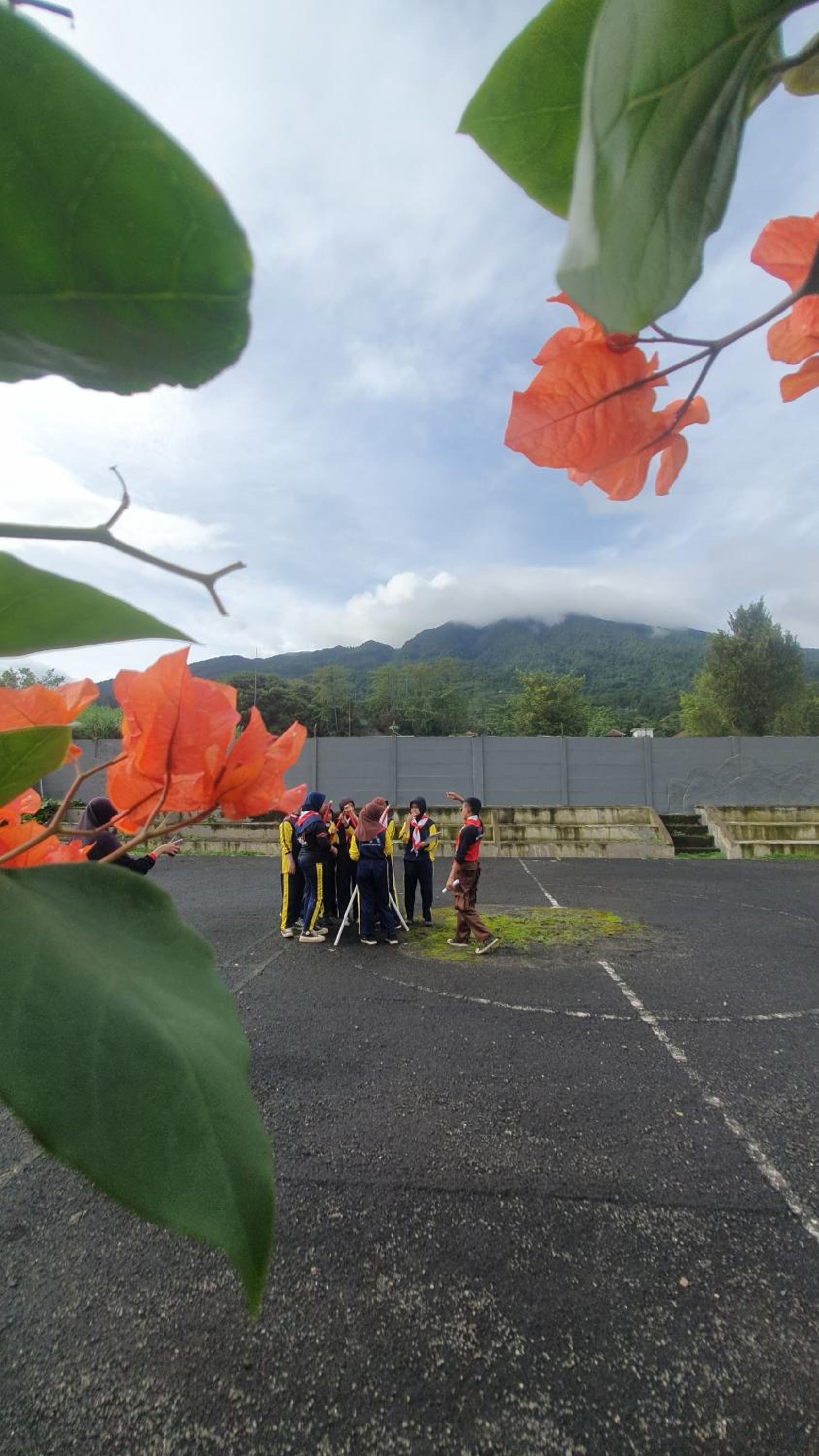 Villa Oriental Curug Nangka view 2
