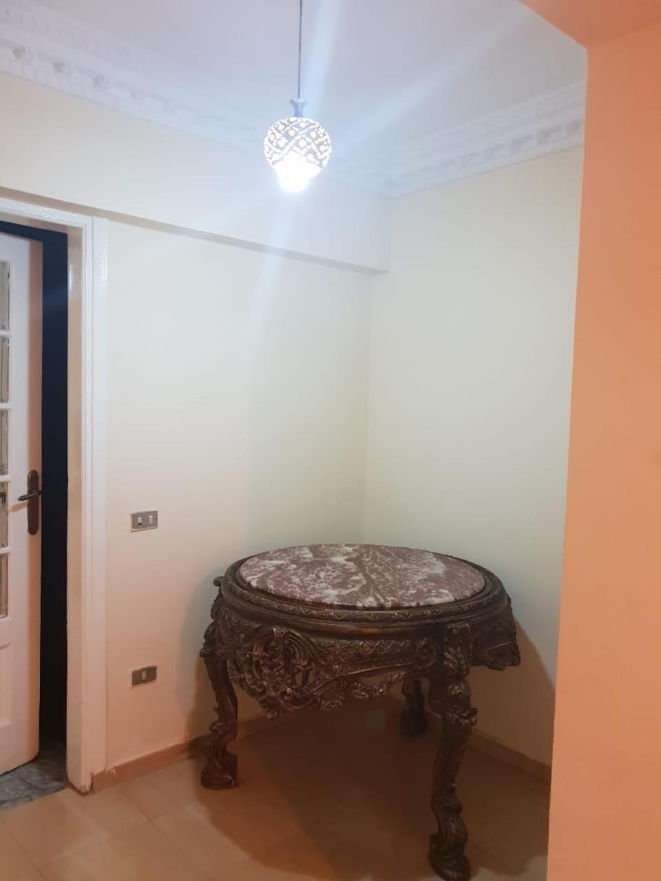 Luxury 3 rooms Flat