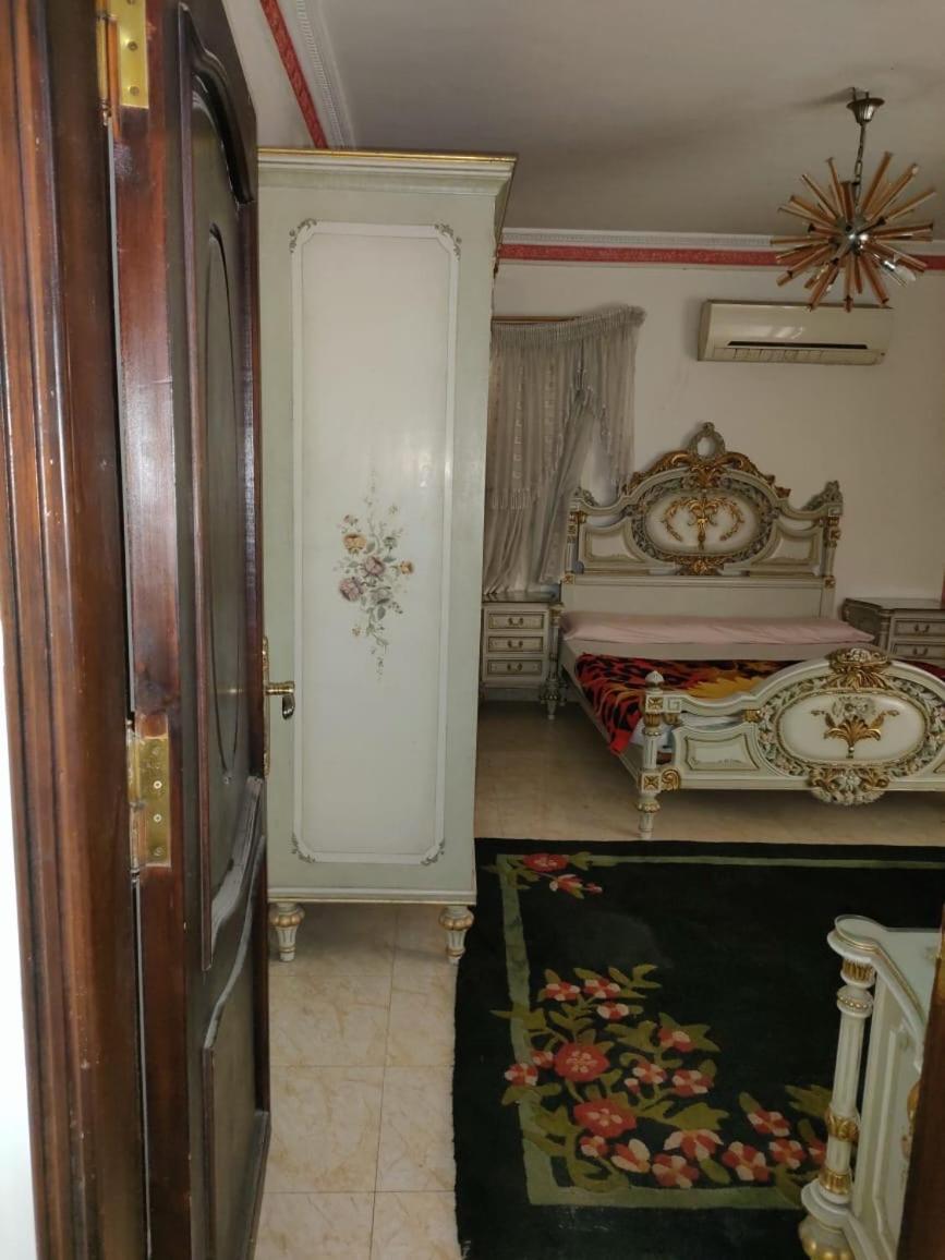 Luxury 3 rooms Flat