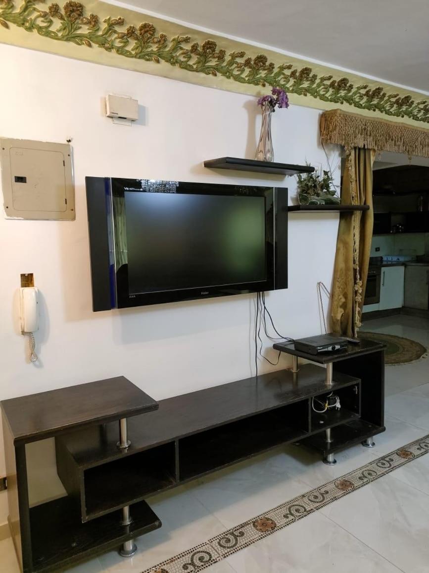 Luxury 3 rooms Flat