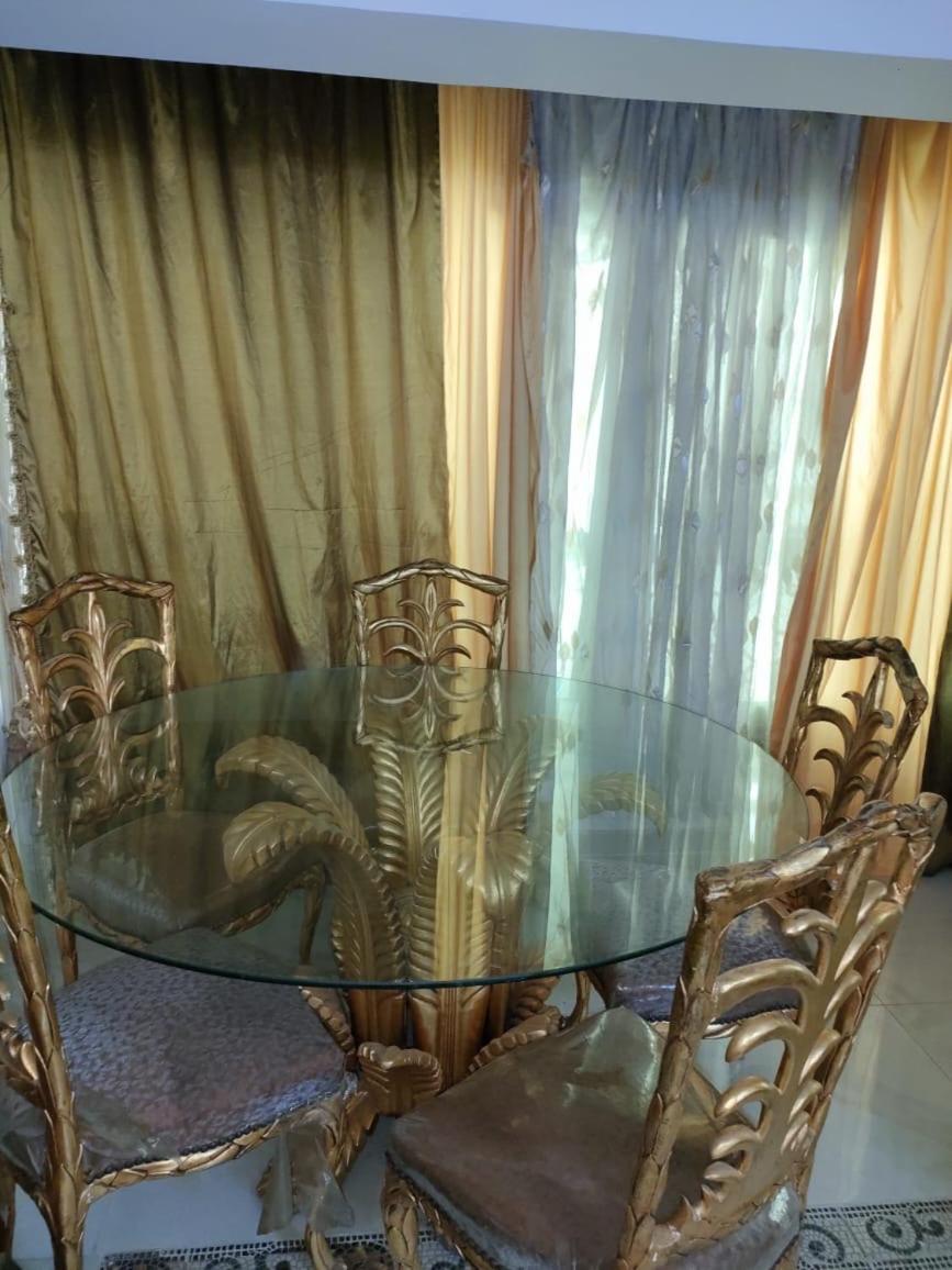 Luxury 3 rooms Flat