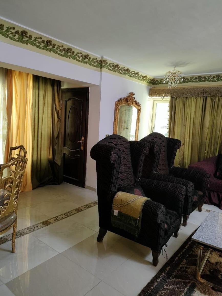 Luxury 3 rooms Flat