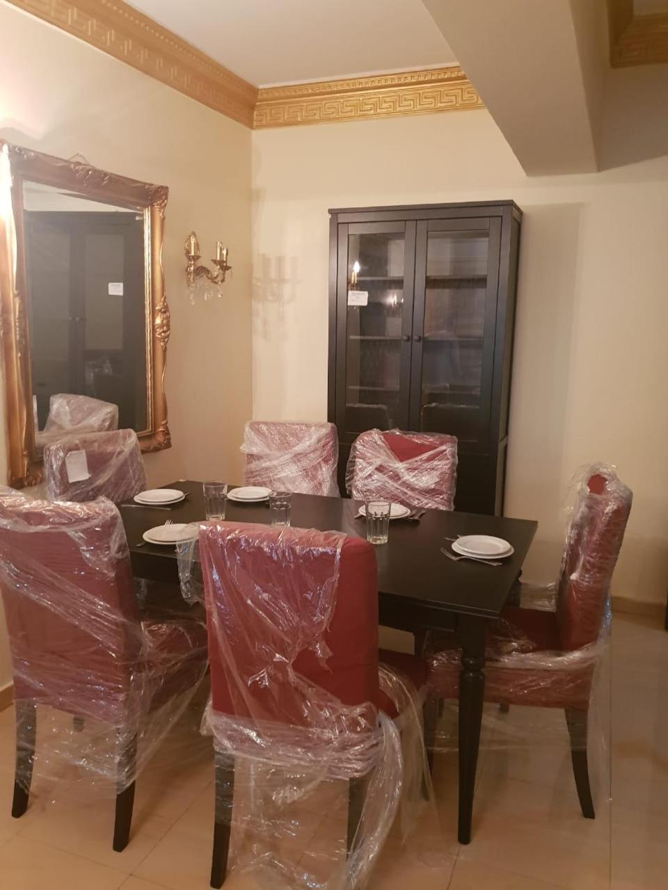 Luxury 3 rooms Flat