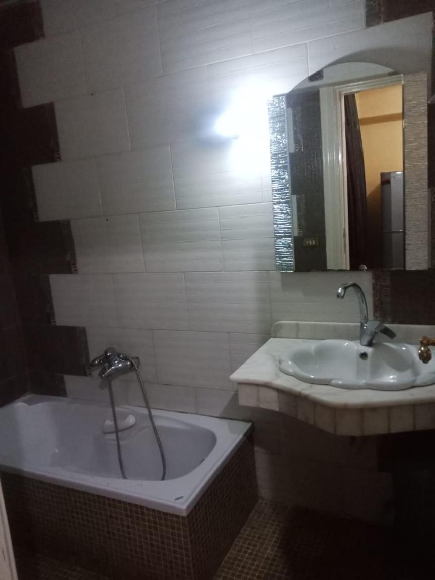Luxury 3 rooms Flat