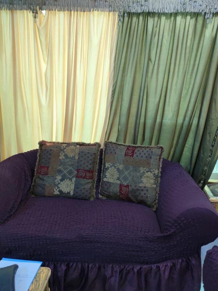 Luxury 3 rooms Flat