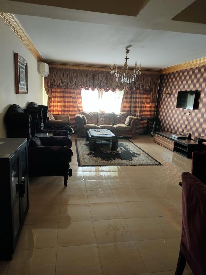 Luxury 3 rooms Flat