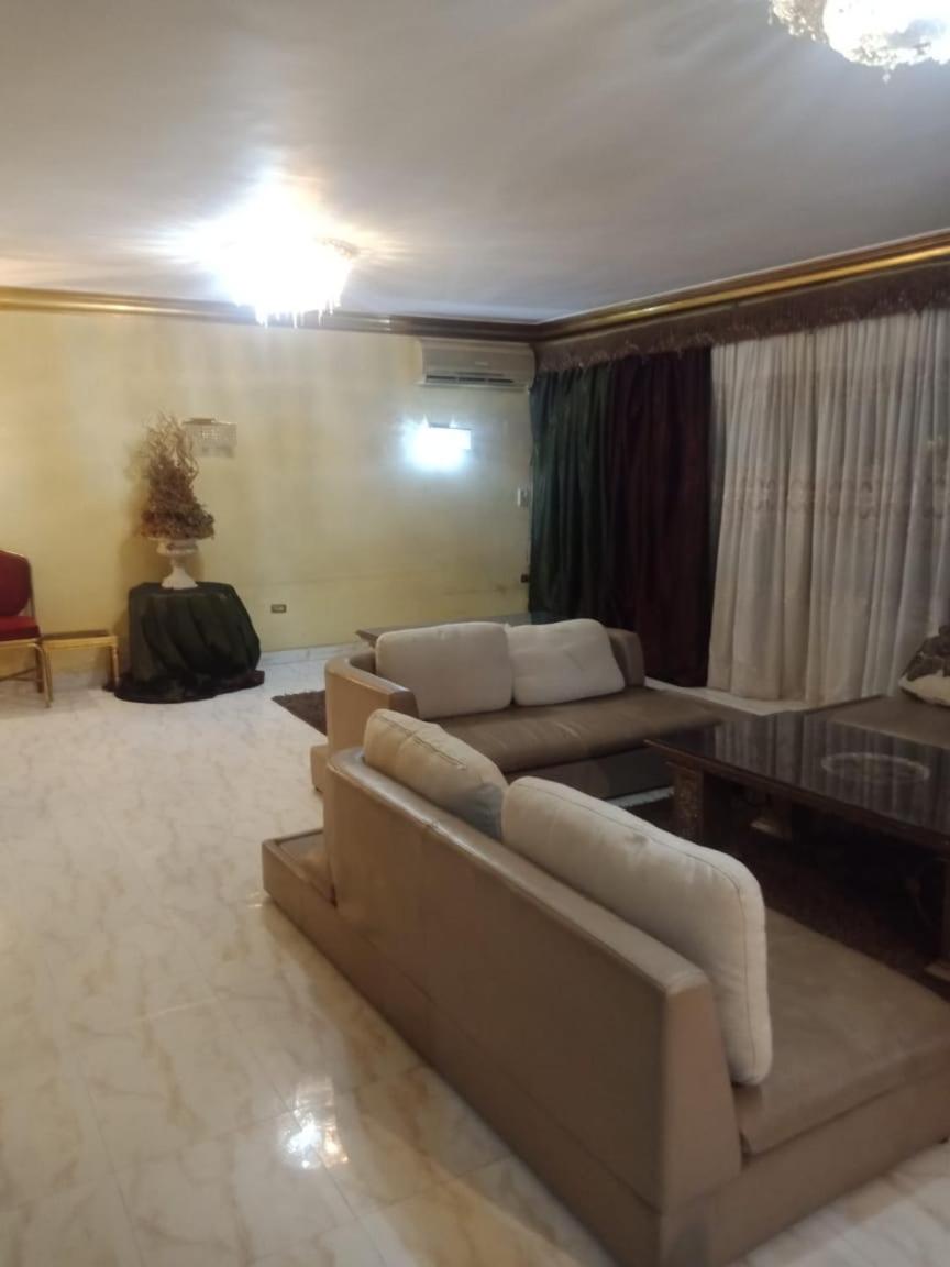 Luxury 3 rooms Flat