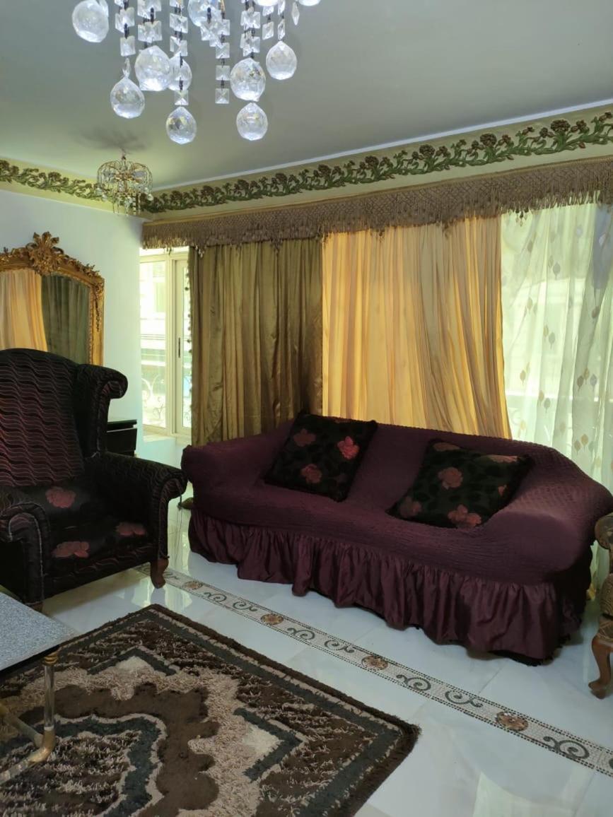 Luxury 3 rooms Flat