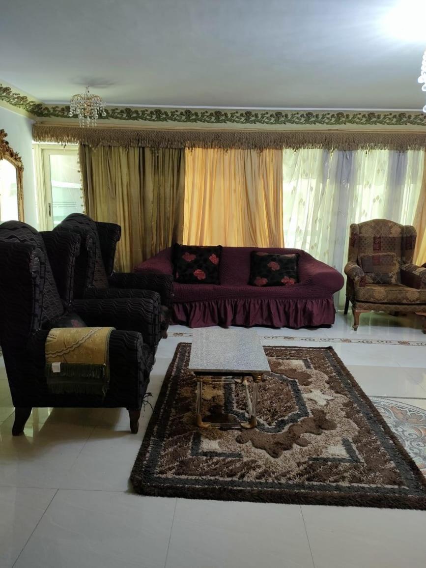 Luxury 3 rooms Flat