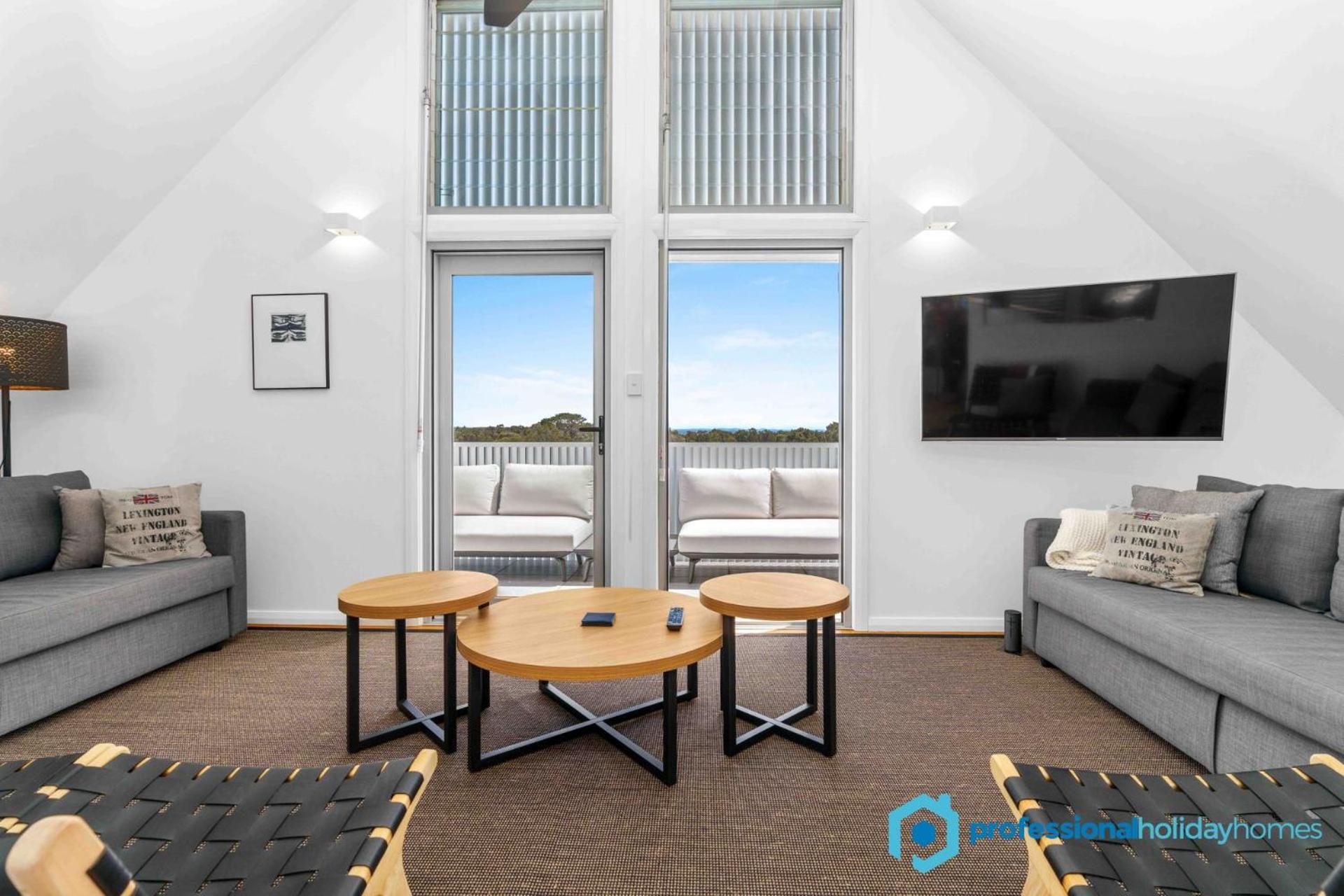 Ocean Dunes - Absolute Beachfront with Fireplace