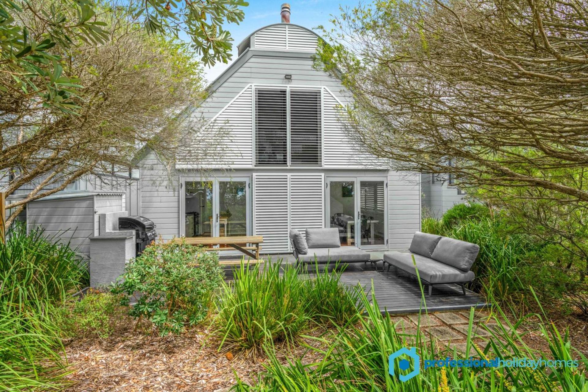 Ocean Dunes - Absolute Beachfront with Fireplace