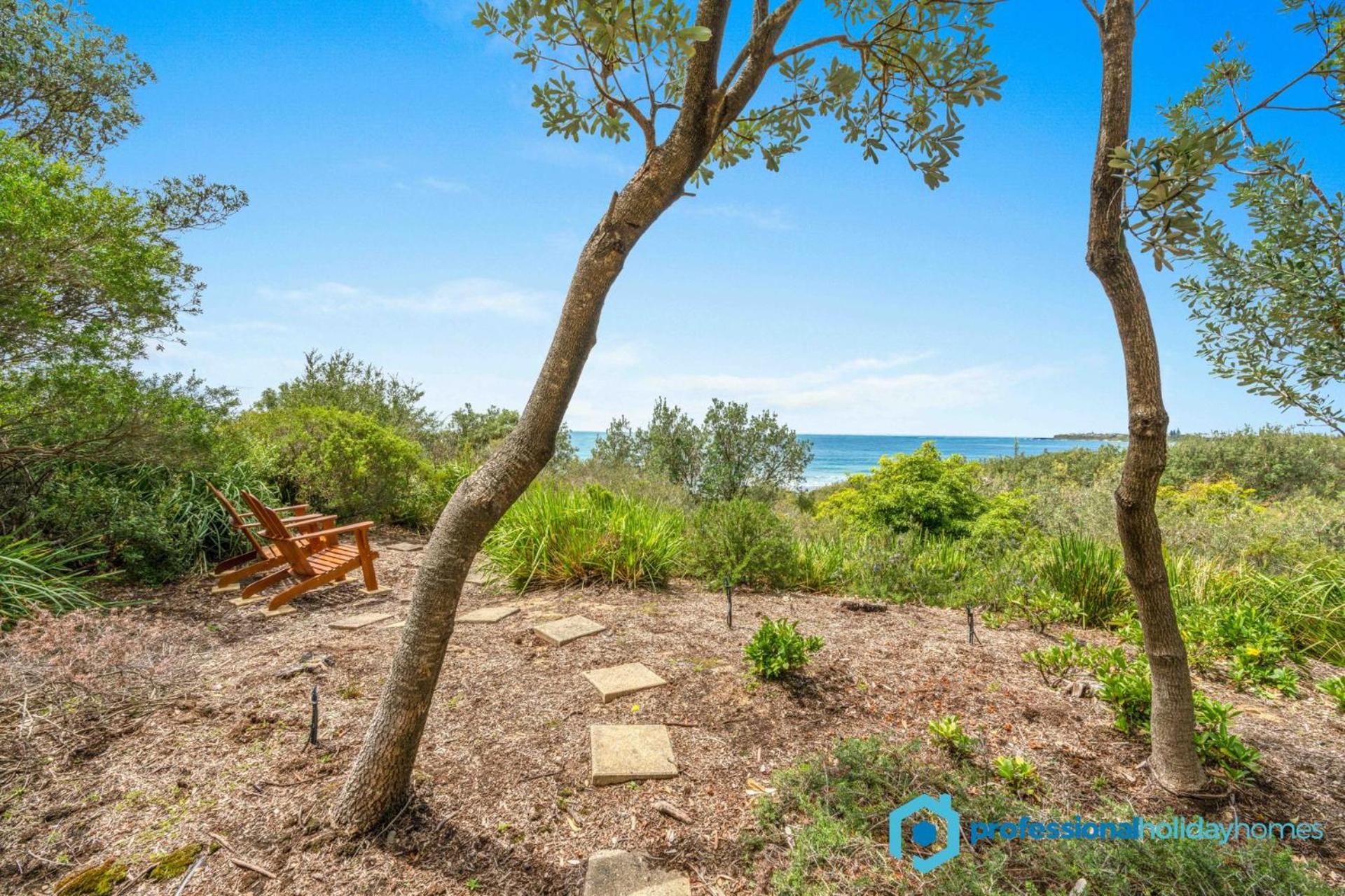 Ocean Dunes - Absolute Beachfront with Fireplace