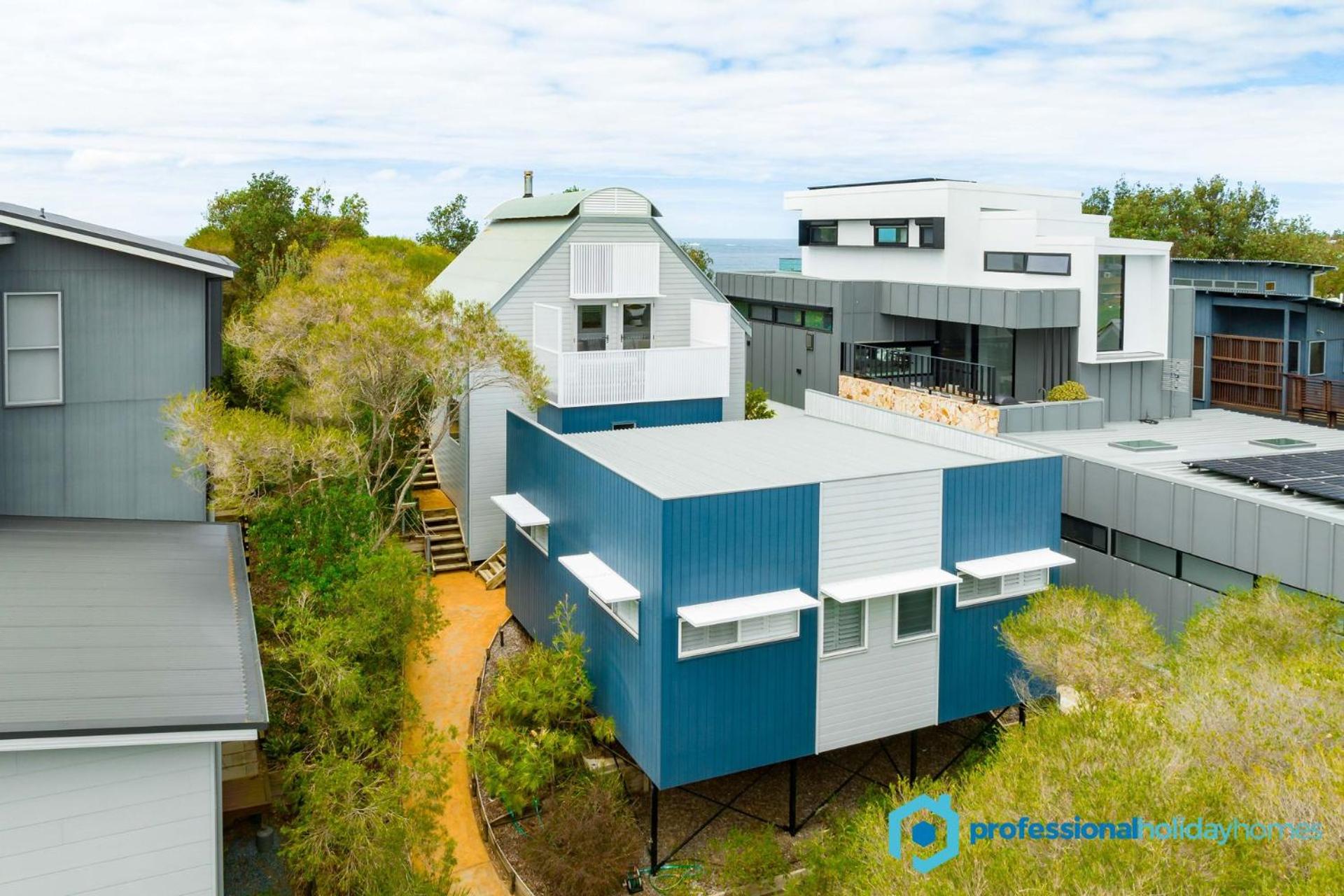 Ocean Dunes - Absolute Beachfront with Fireplace