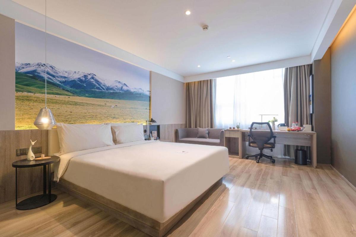Atour Hotel Xining East Kunlun Road view 3