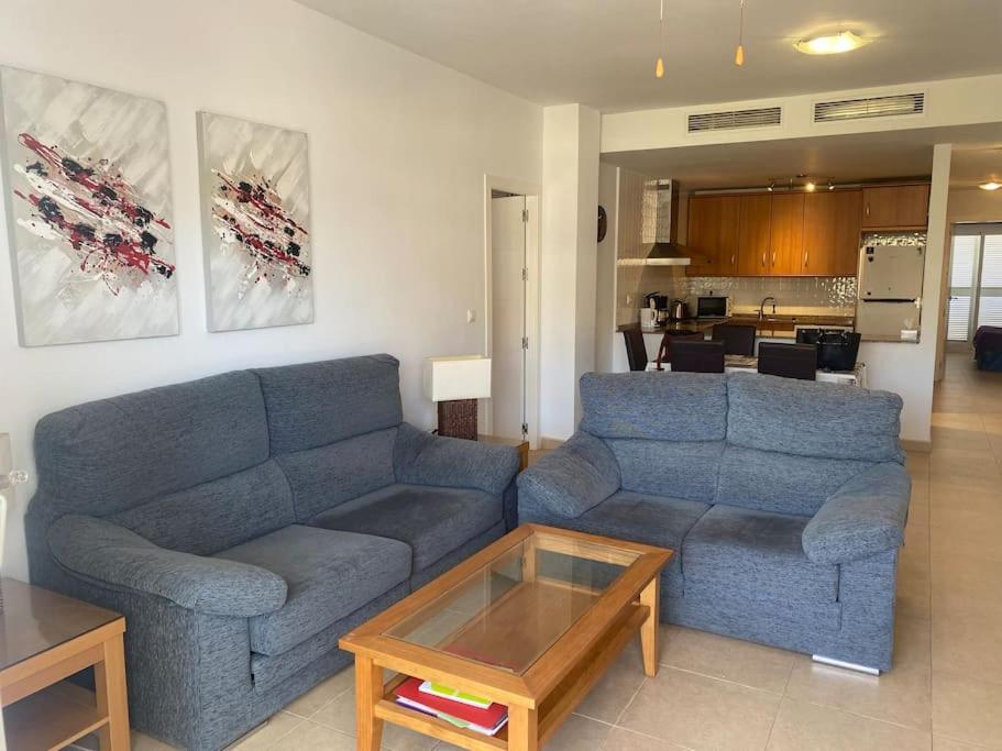 Spacious and luxurious apartment