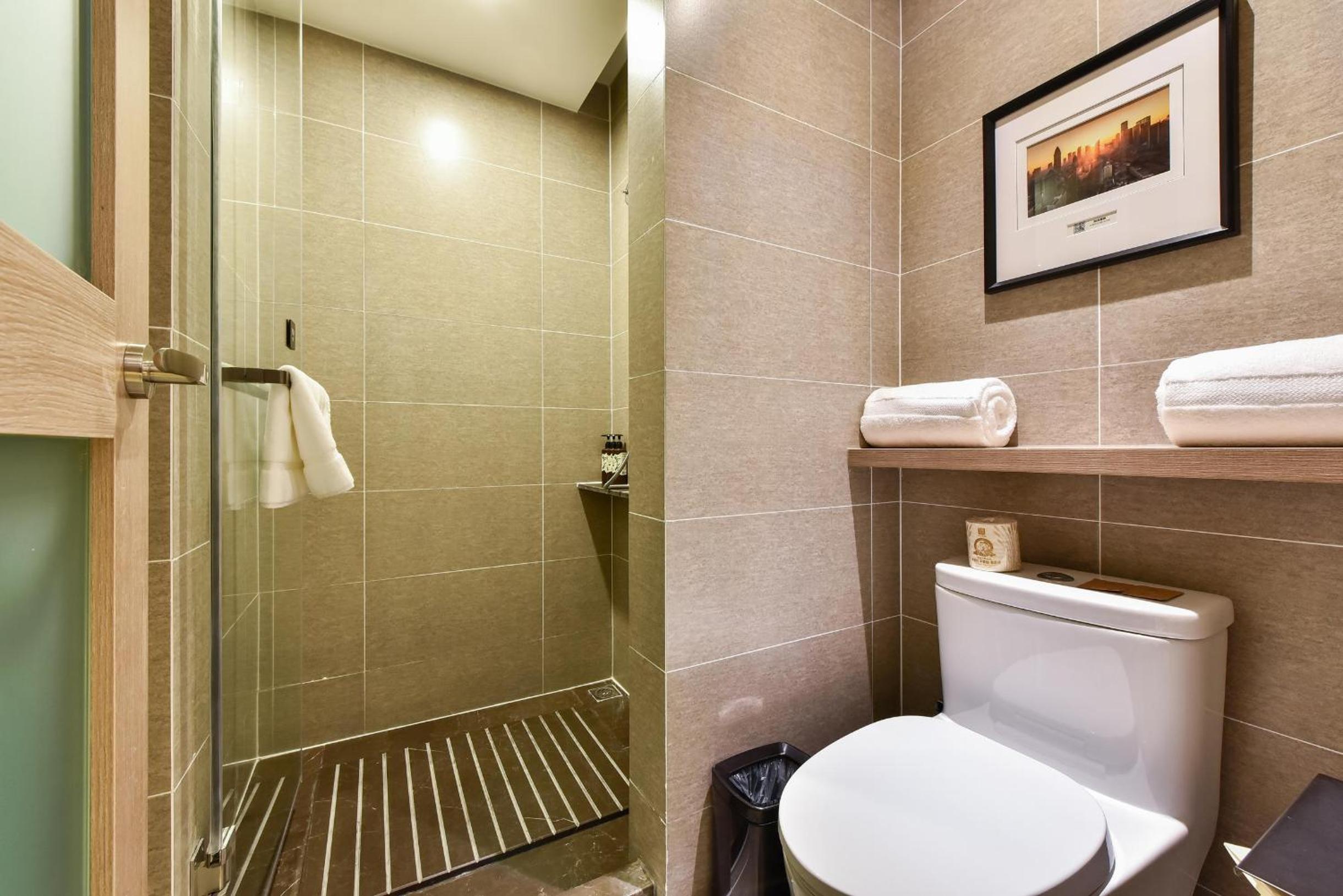 Atour Hotel Tianjin Binhai 1st Street