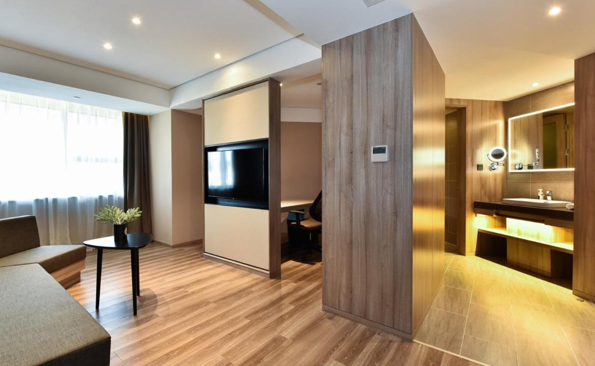 Atour Hotel Tianjin Binhai 1st Street