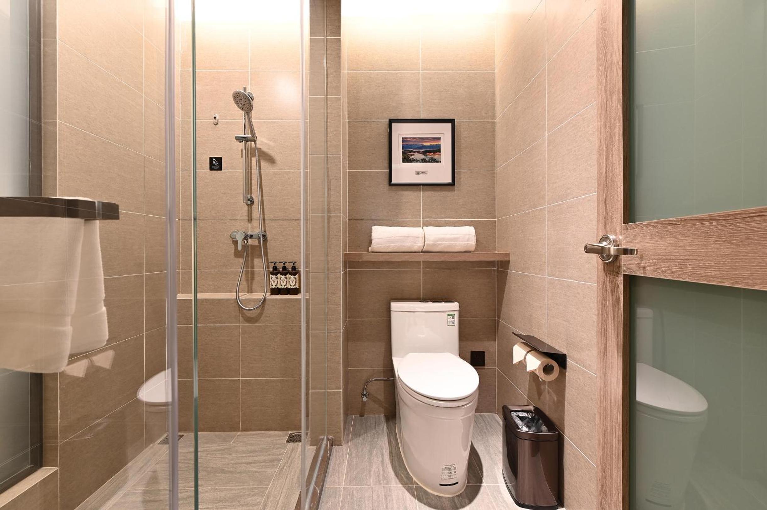 Atour Hotel Shenyang South Station Quanyun Road
