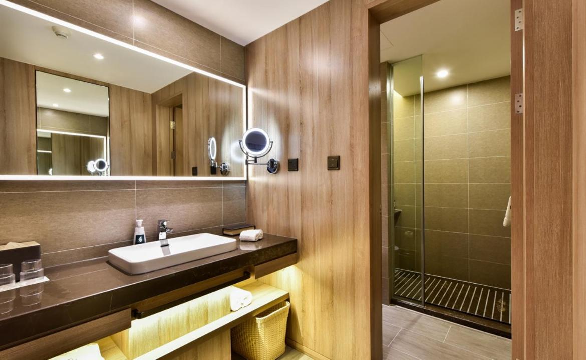 Atour Hotel Tianjin Binhai 1st Street