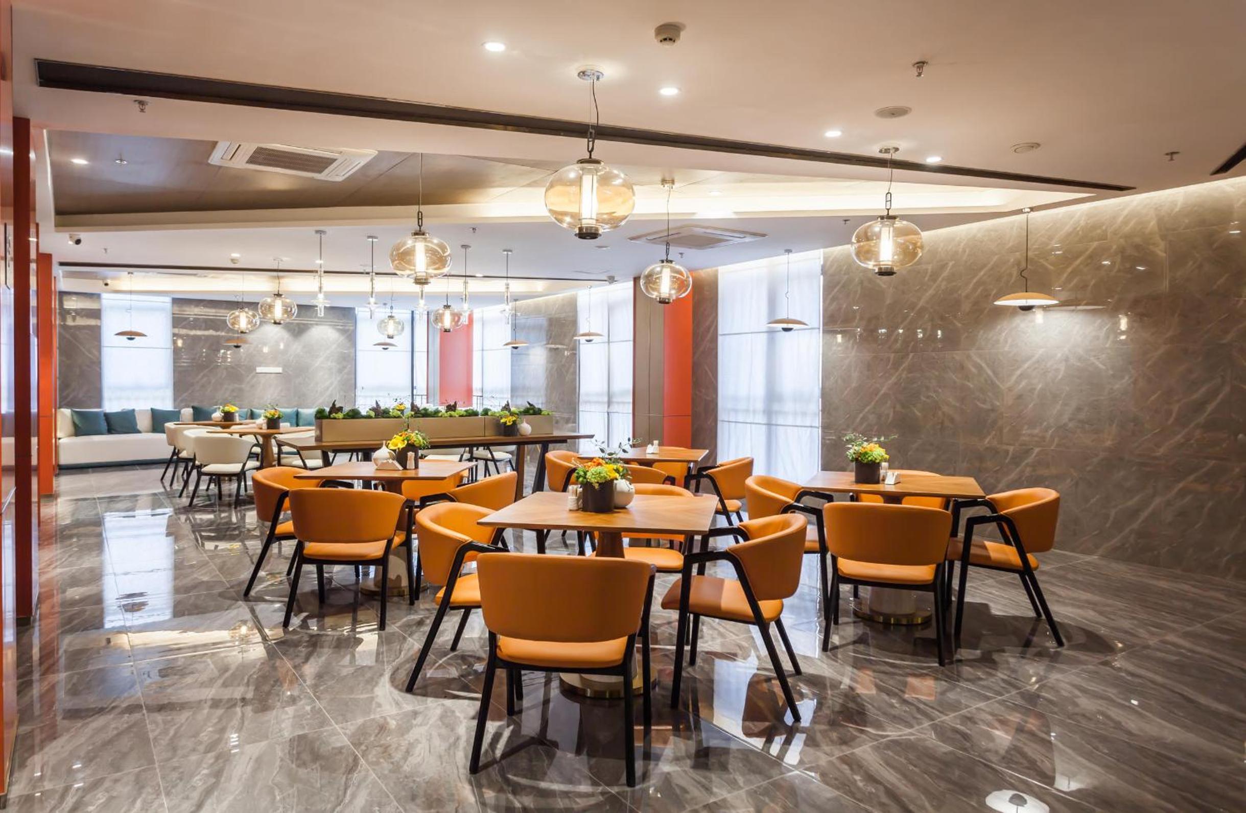 Atour Hotel Shenyang South Station Quanyun Road