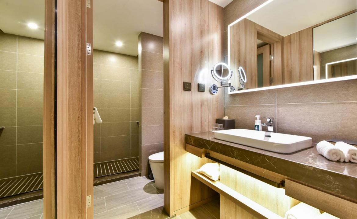 Atour Hotel Tianjin Binhai 1st Street