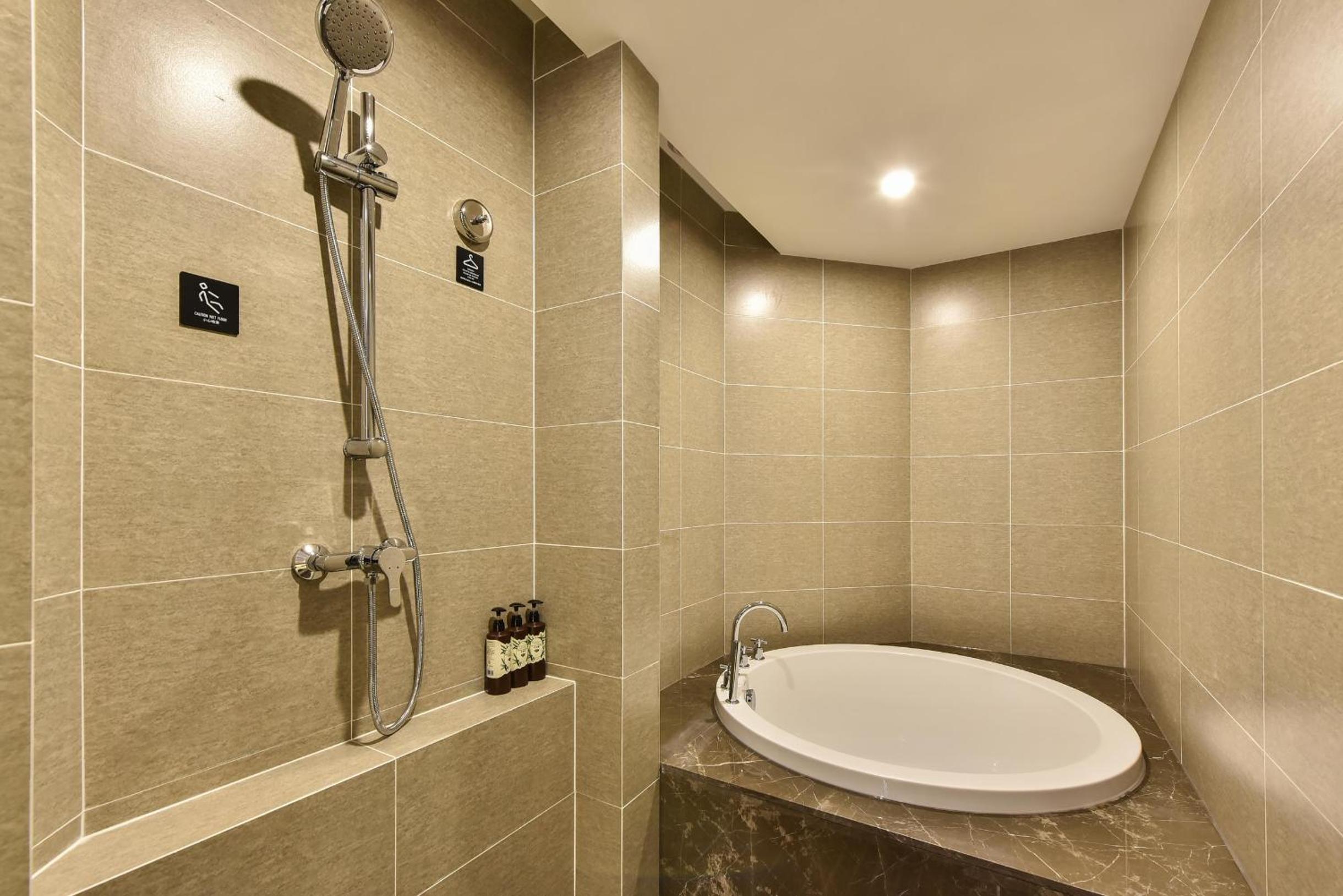 Atour Hotel Tianjin Binhai 1st Street