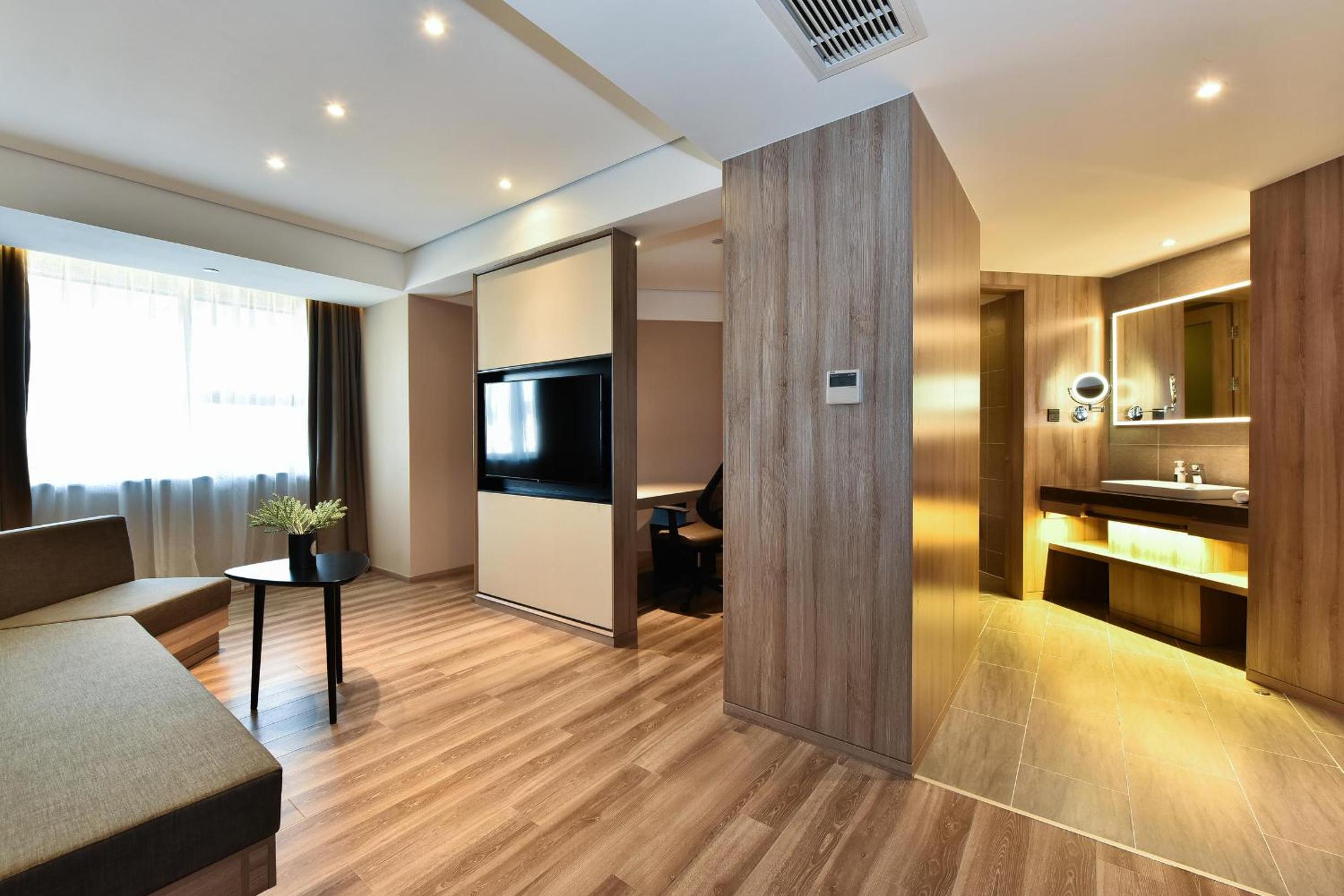 Atour Hotel Tianjin Binhai 1st Street