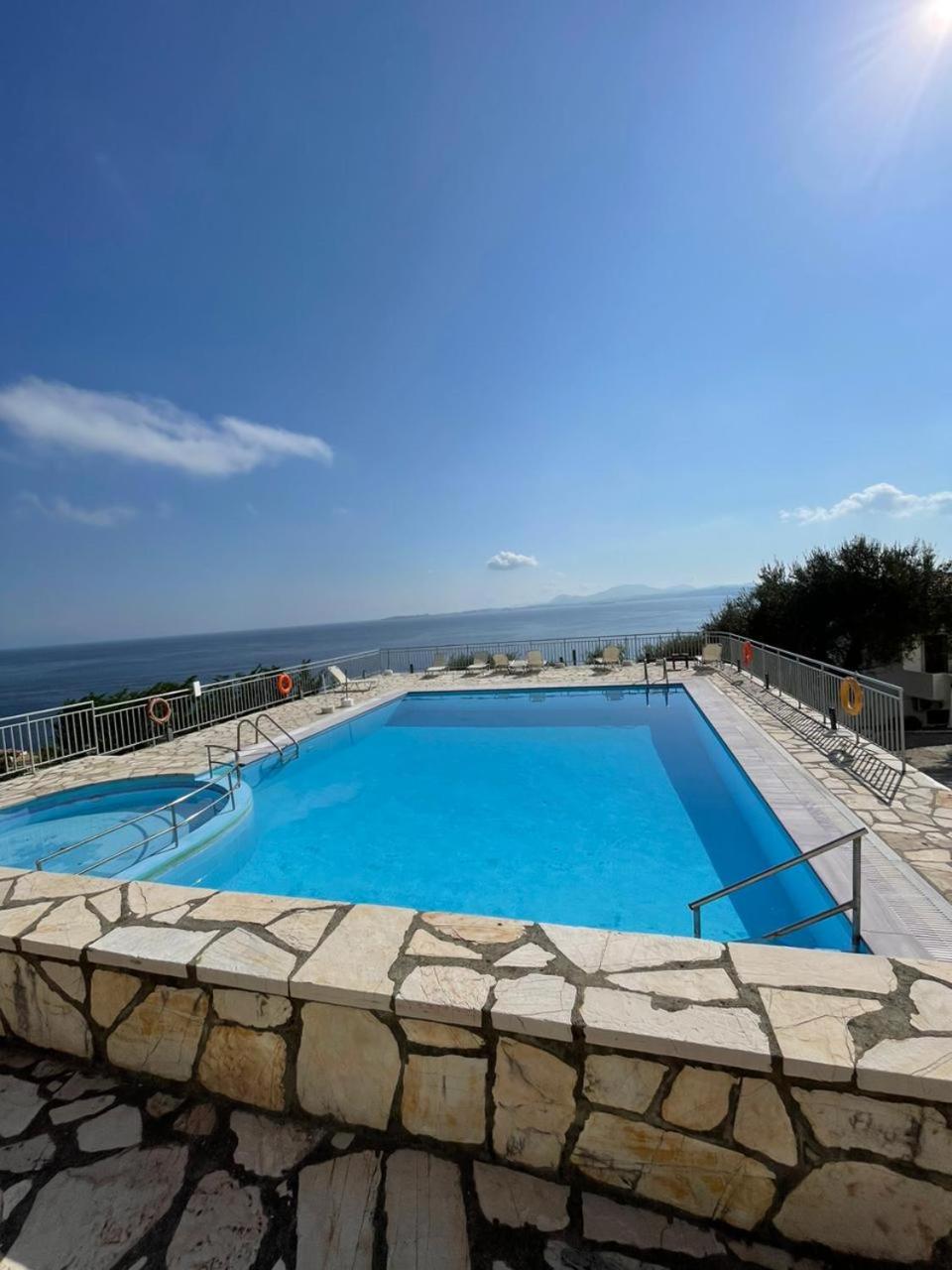 Yannis Apartments Barbati