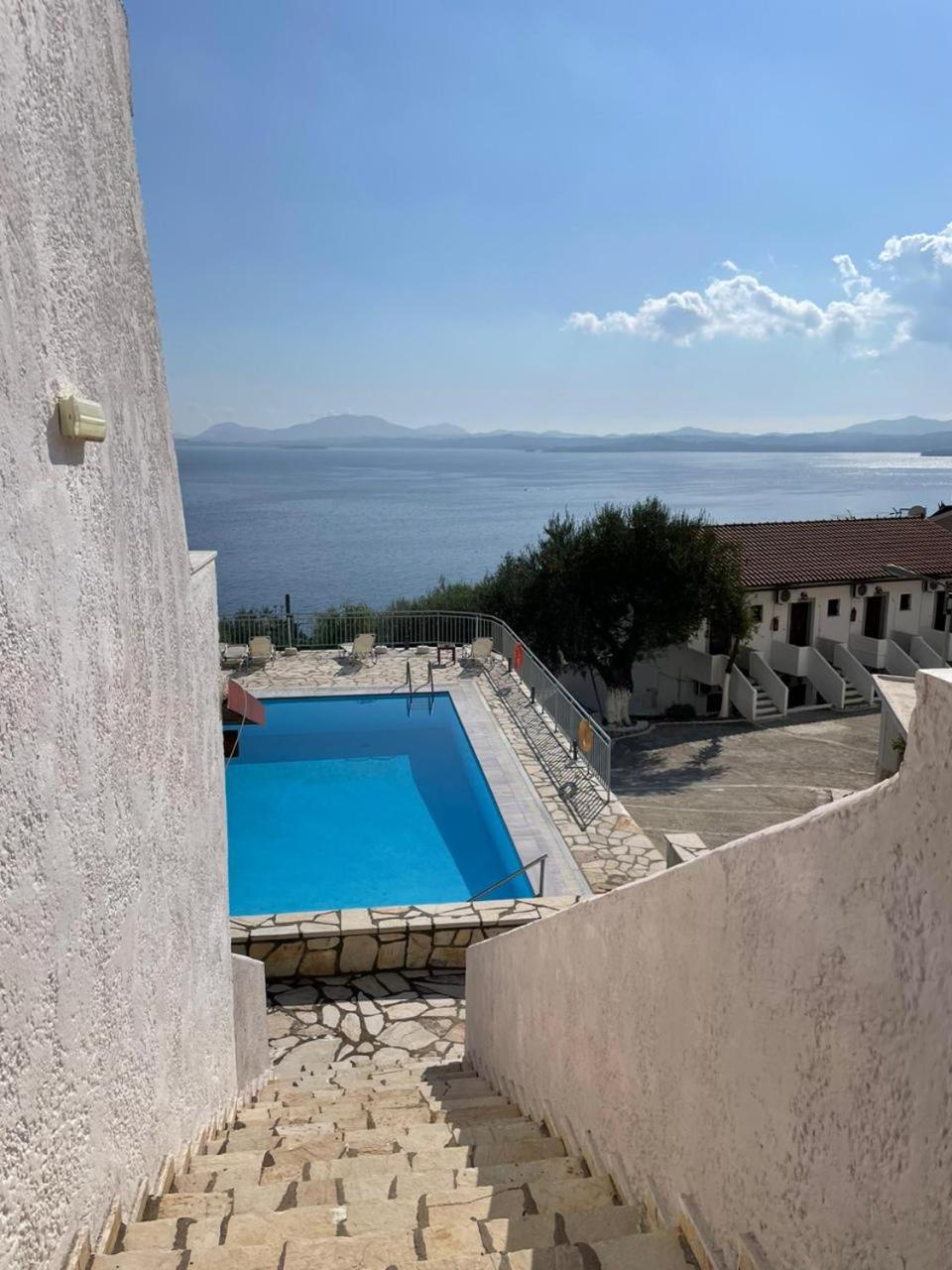 Yannis Apartments Barbati