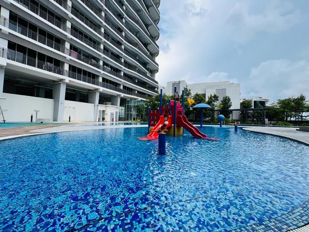 Encorp Marina, 2 Bedroom with bathtub, 6 pax, 5mins to LEGOLAND photo 4
