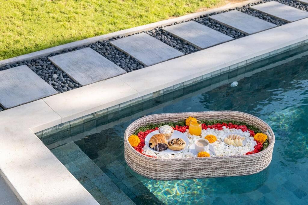 5 mins to Bingin Beach Oceanview Luxe Pool Villa