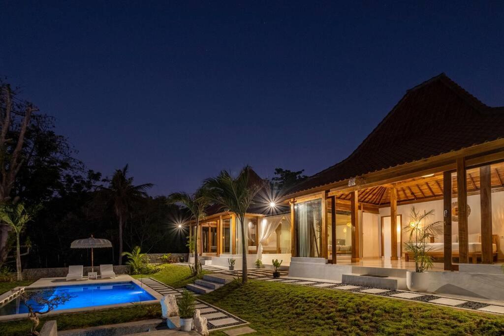 5 mins to Bingin Beach Oceanview Luxe Pool Villa