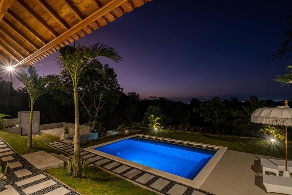 5 mins to Bingin Beach Oceanview Luxe Pool Villa