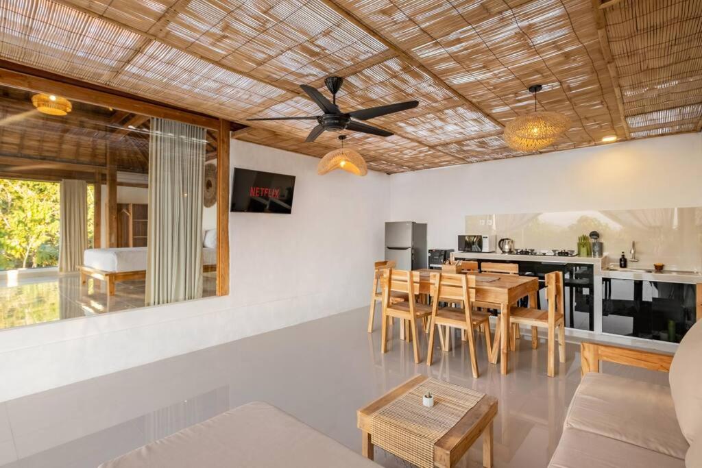 5 mins to Bingin Beach Oceanview Luxe Pool Villa