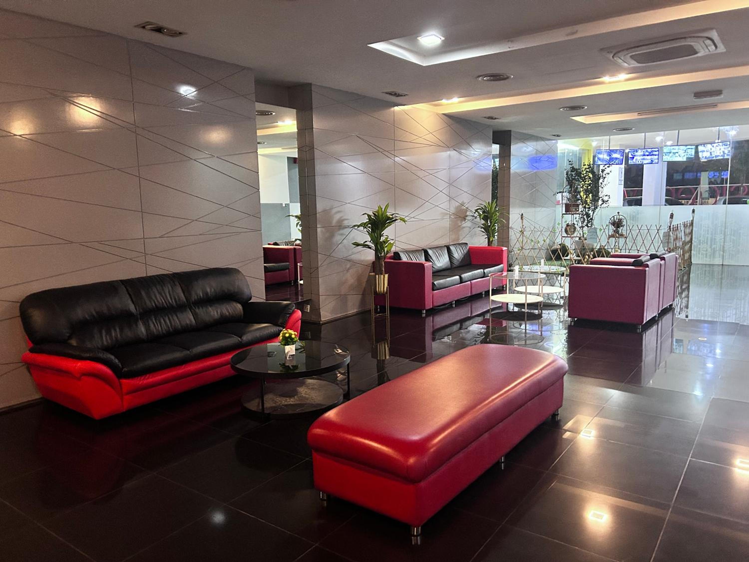 Private Jacuzzi Suite - Pertama Residency