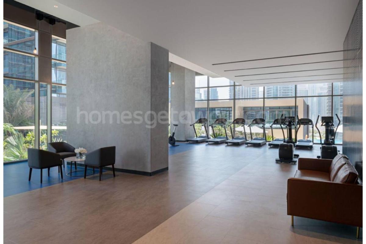 HomesGetaway -1BR Brand New Apartment in Jumeirah Living Marina Gate