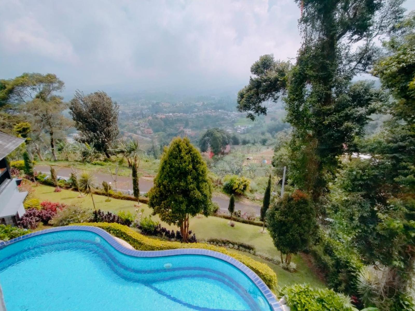 Villa Santika Puncak Pass view 2
