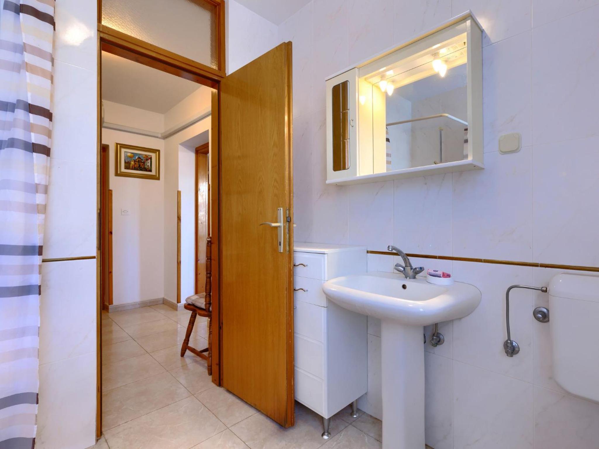 Apartment Alba-5 by Interhome