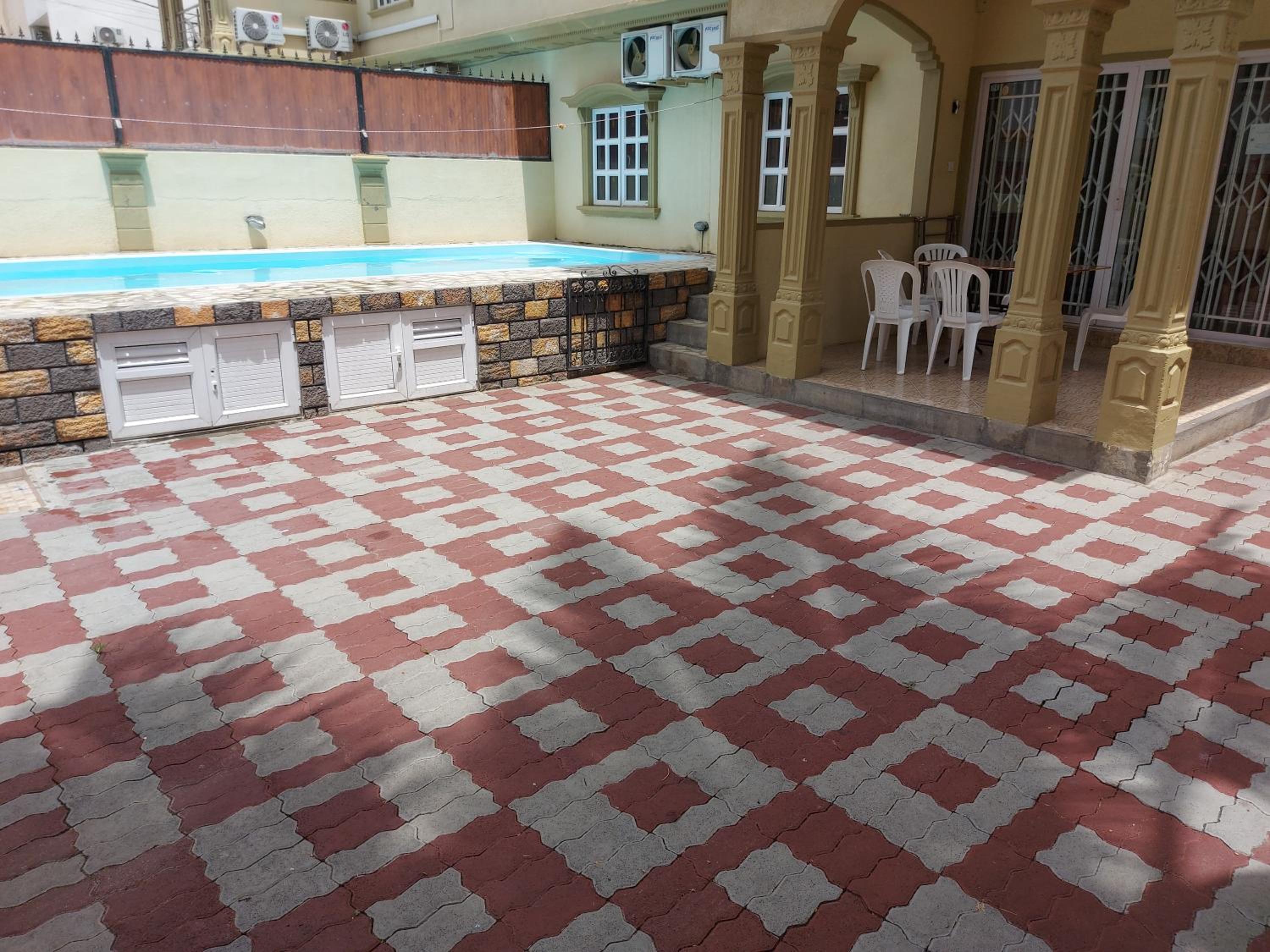 RS VILLAS private bungalow with pool,yard,WiFi and 100mts to the beach view 2