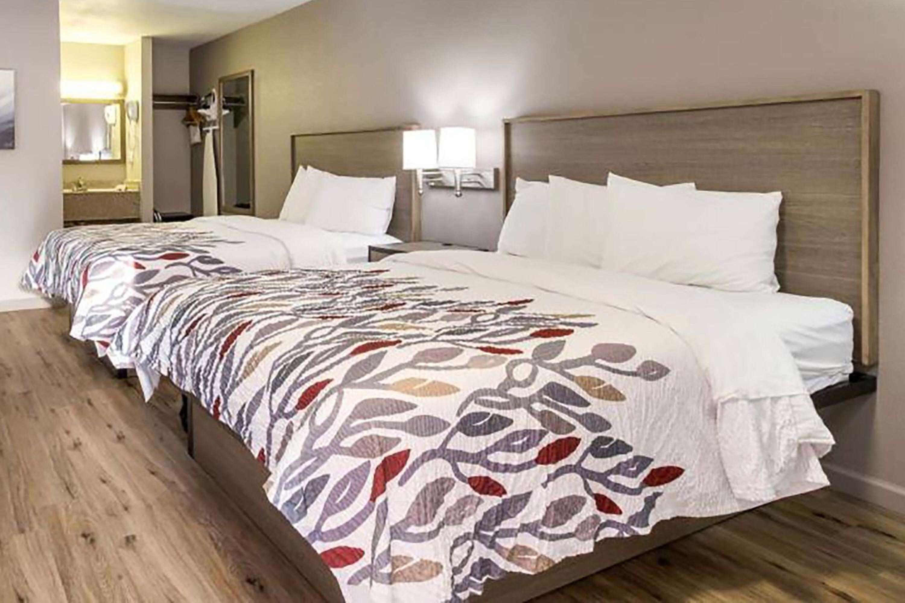 Baymont by Wyndham Socorro view 4