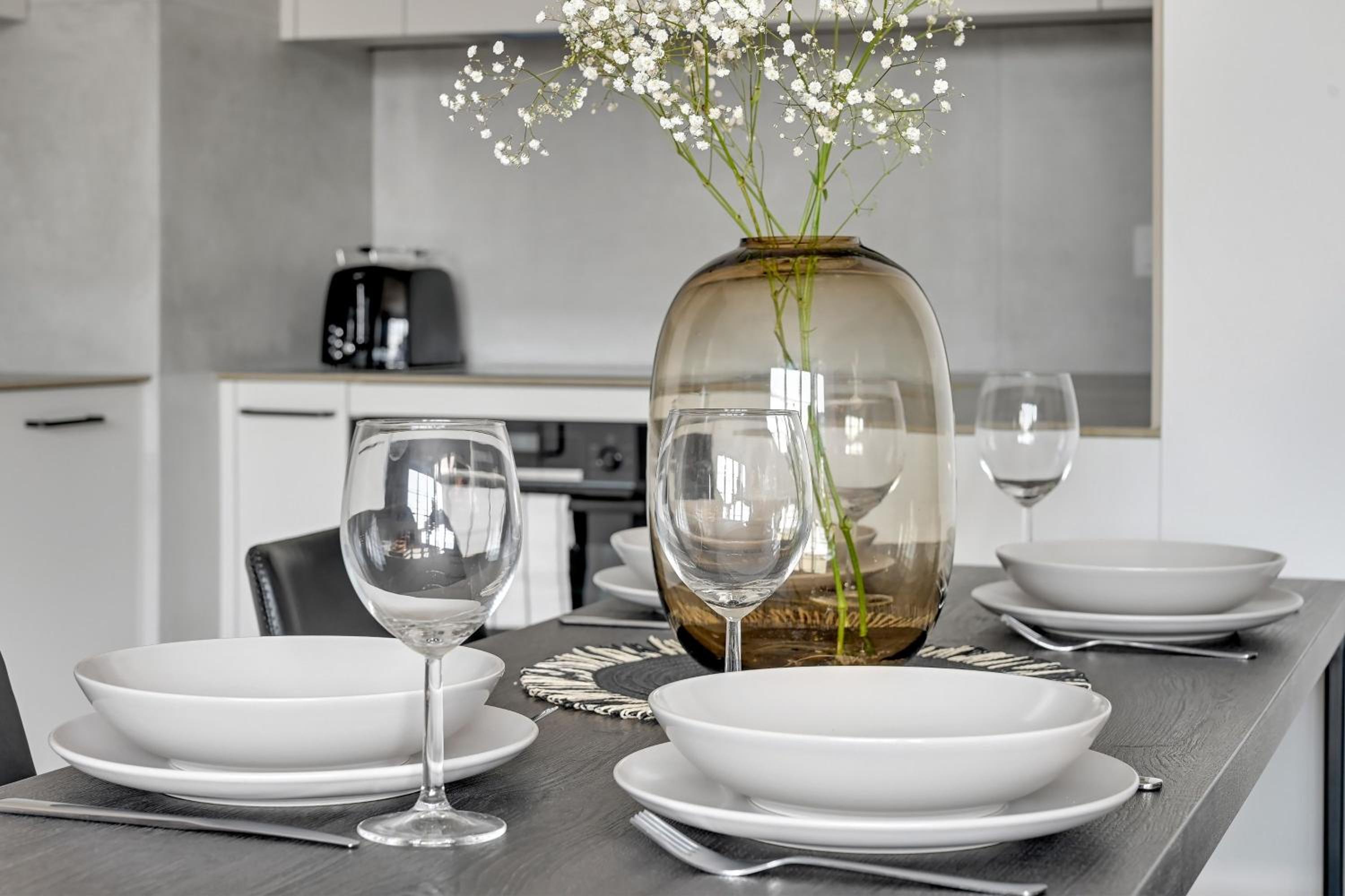 Flatbook - City Center Apartments Doki Living