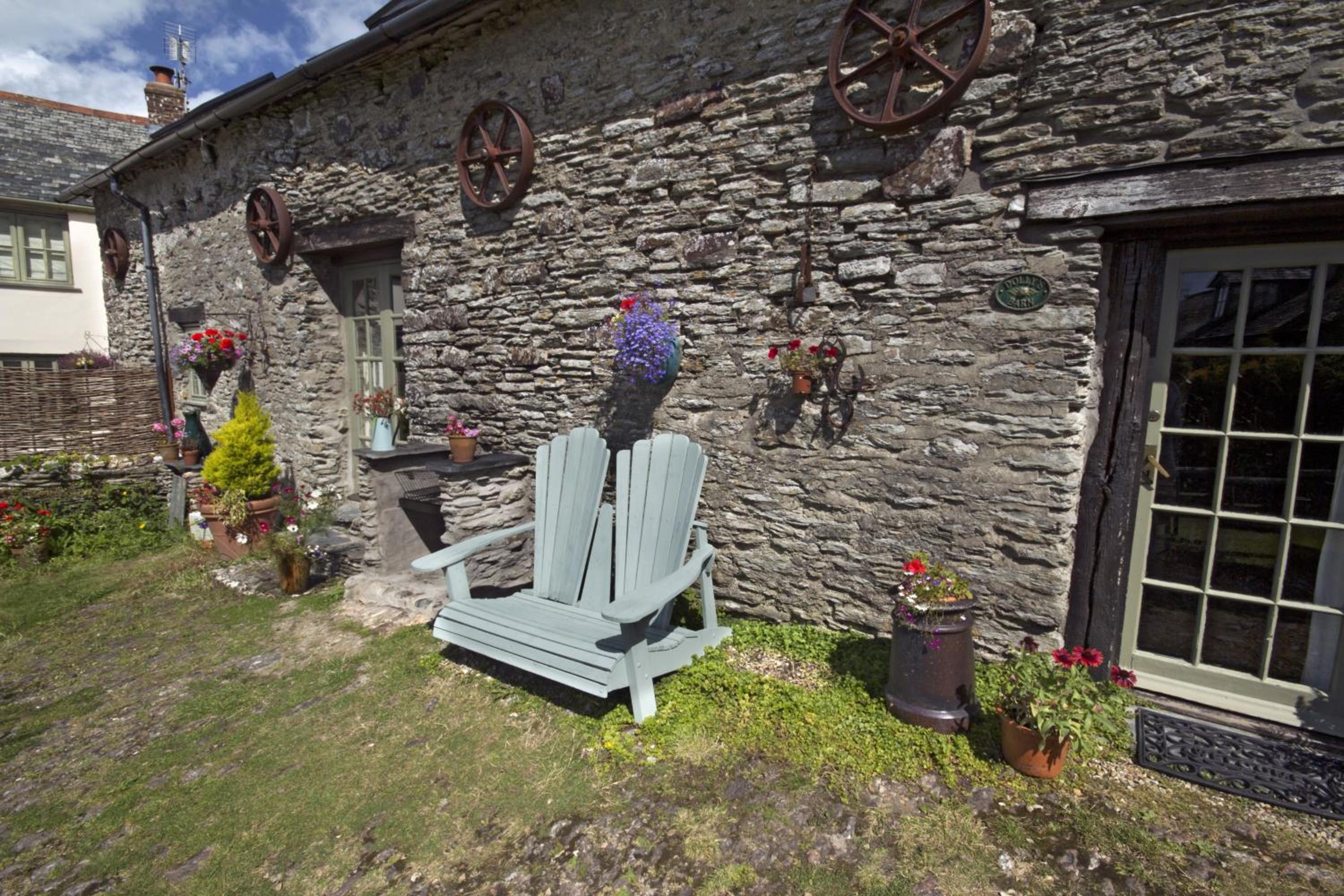 Dolly's Barn at Higher Mullacott