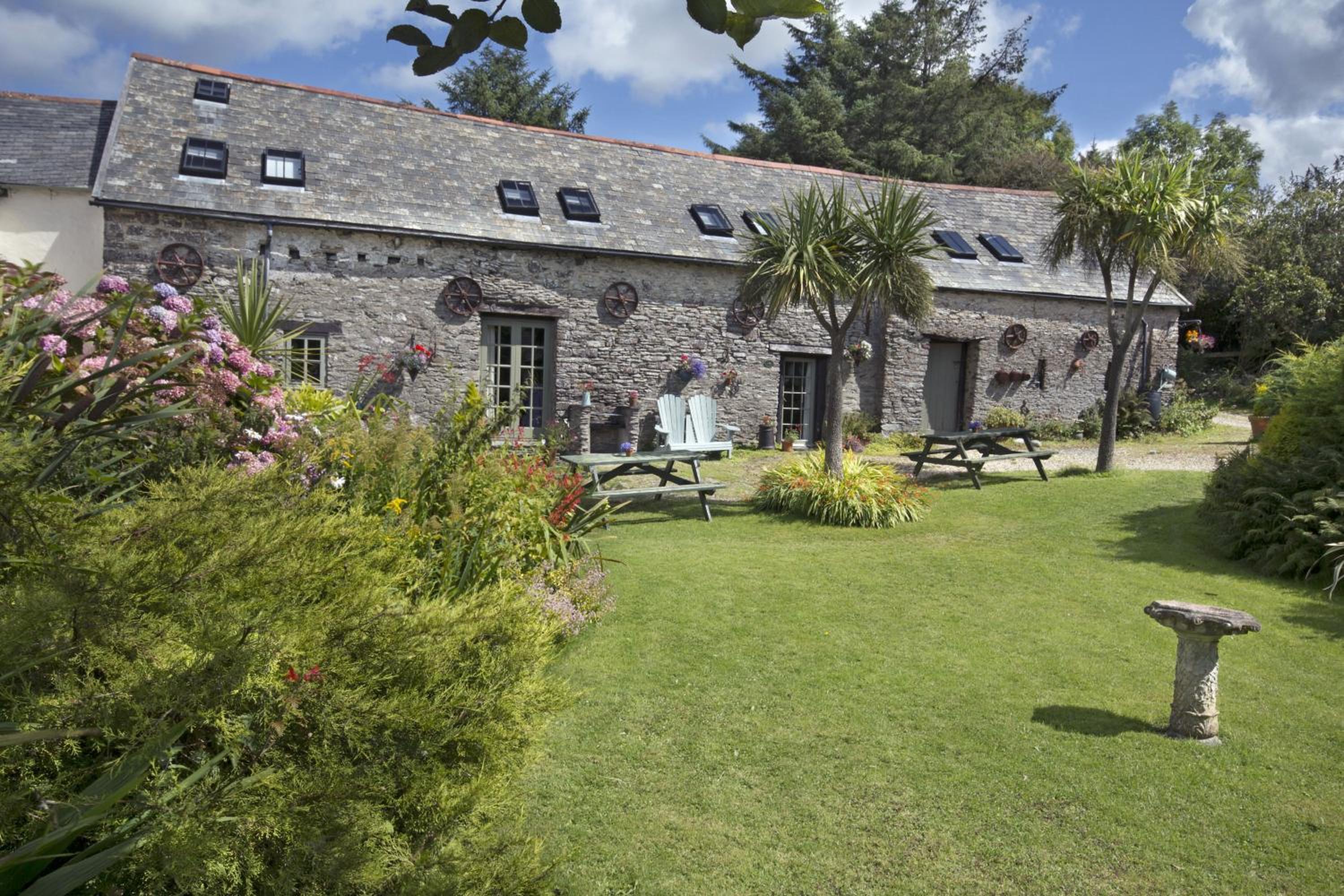 Dolly's Barn at Higher Mullacott