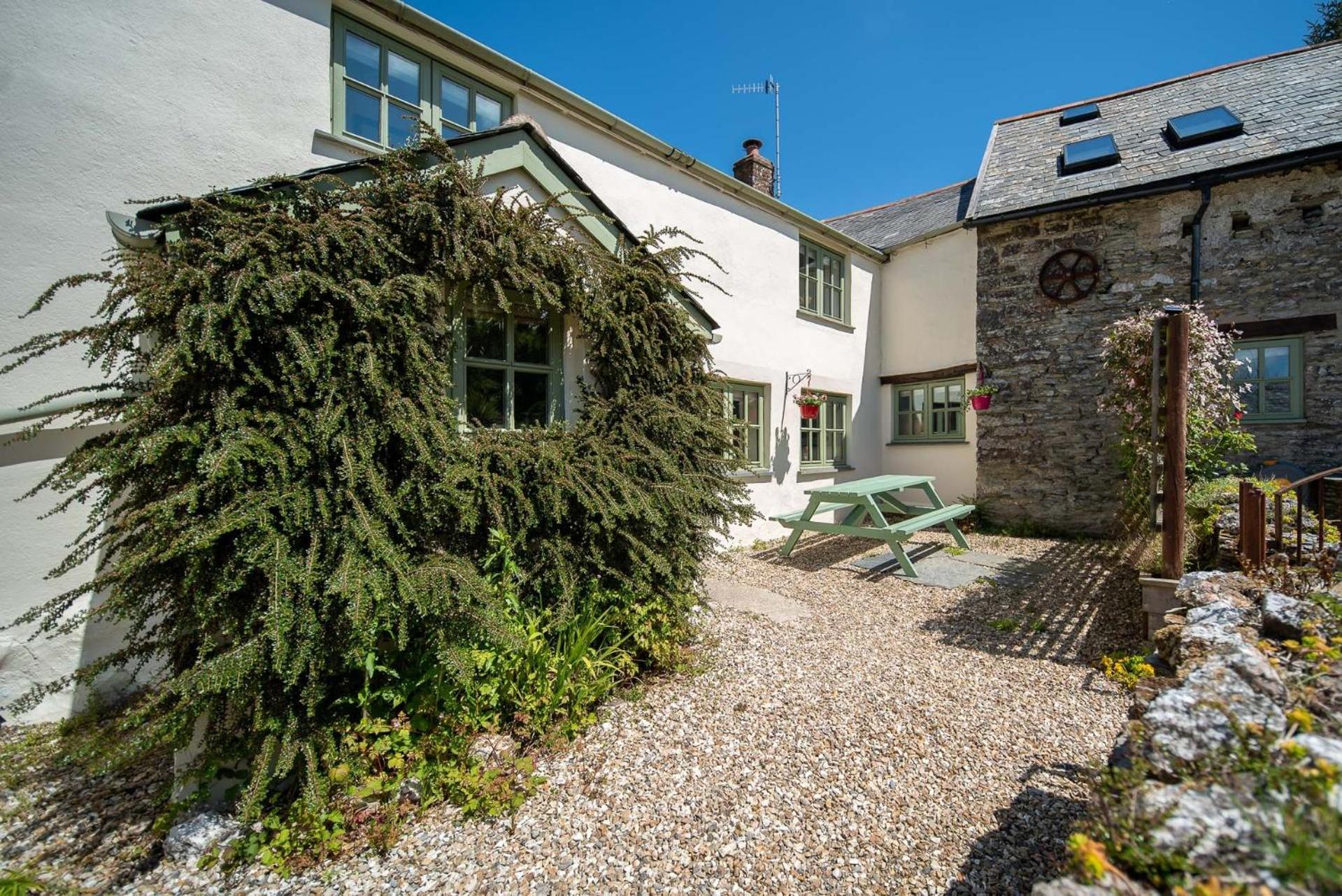 Higher Mullacott Farmhouse