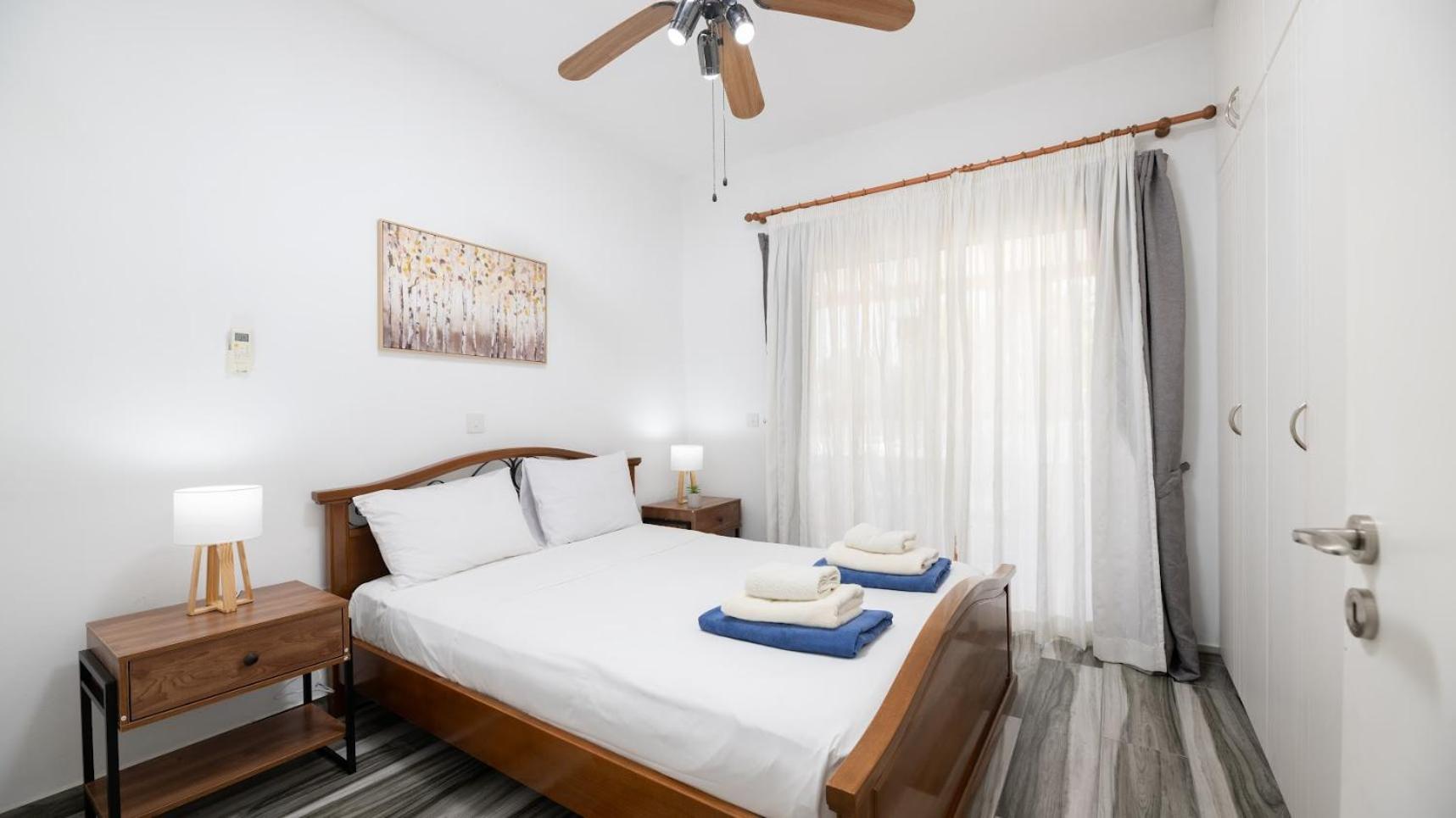 Beautiful Apartment in Harbour Paphos, Central & Close to Beach