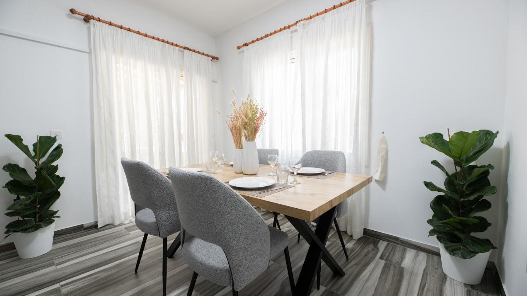 Beautiful Apartment in Harbour Paphos, Central & Close to Beach