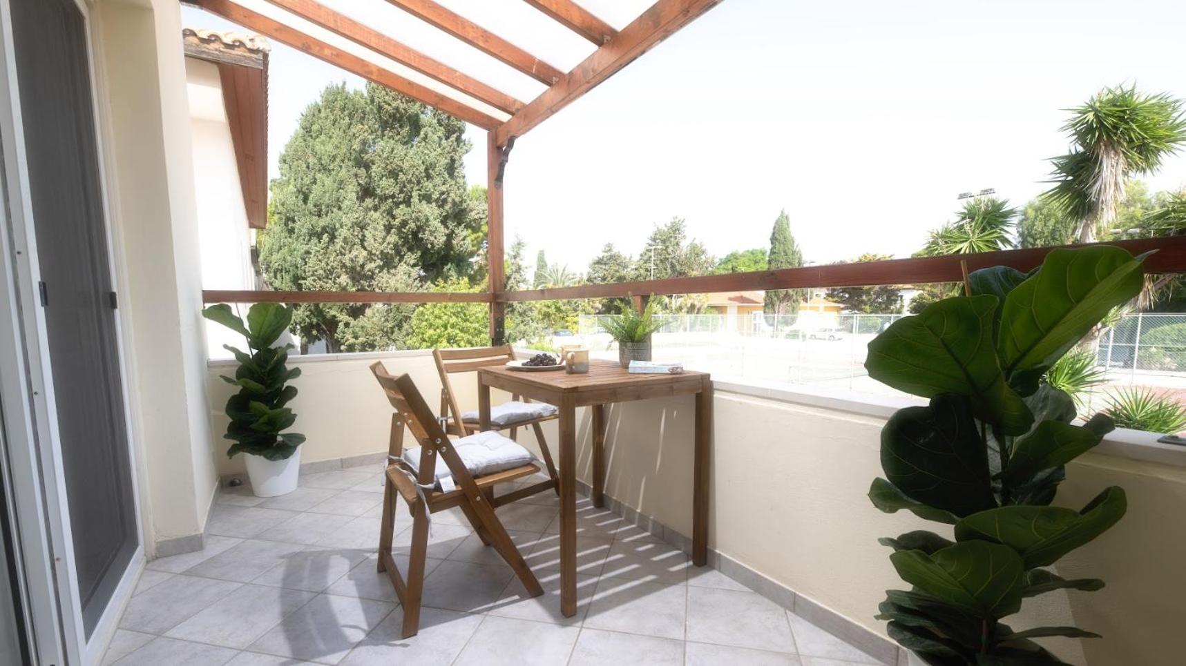 Beautiful Apartment in Harbour Paphos, Central & Close to Beach