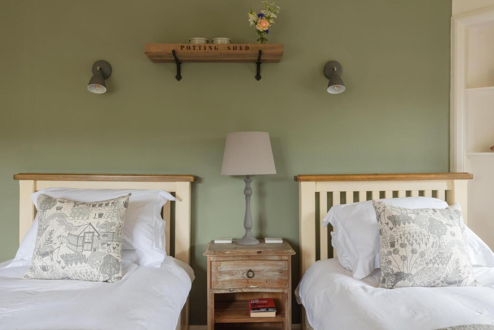 Dusky Cottage