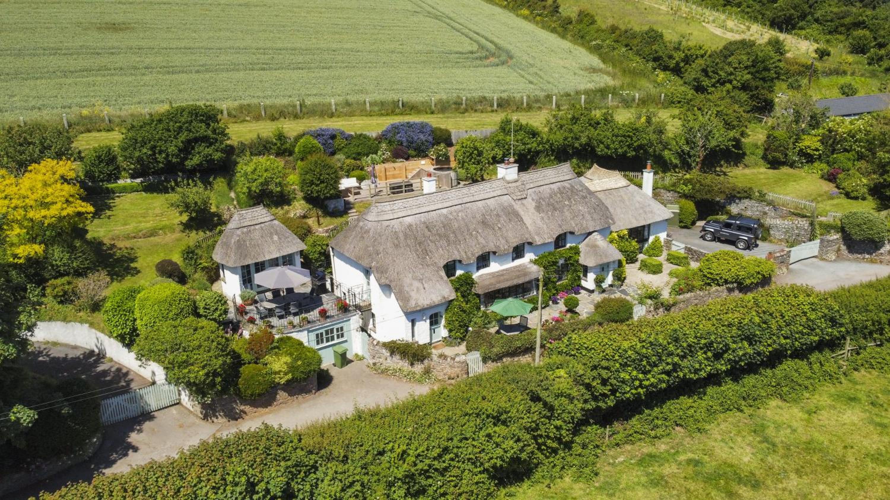 Dusky Cottage